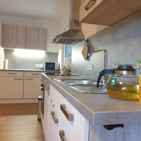 Fruehling In Der Waldrand Mit Grossem Garten * Bad Wünnenberg