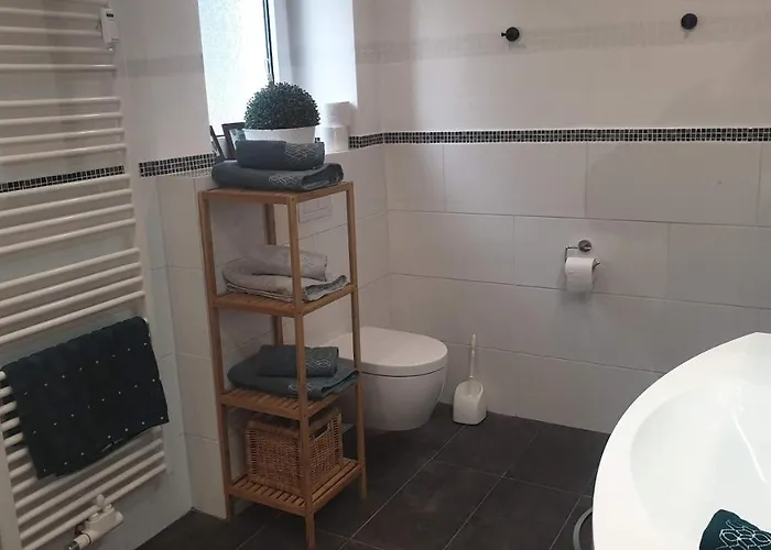 Fruehling In Der Waldrand Mit Grossem Garten Daire Bad Wünnenberg