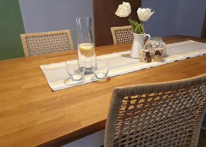 Fruehling In Der Waldrand Mit Grossem Garten شقة *